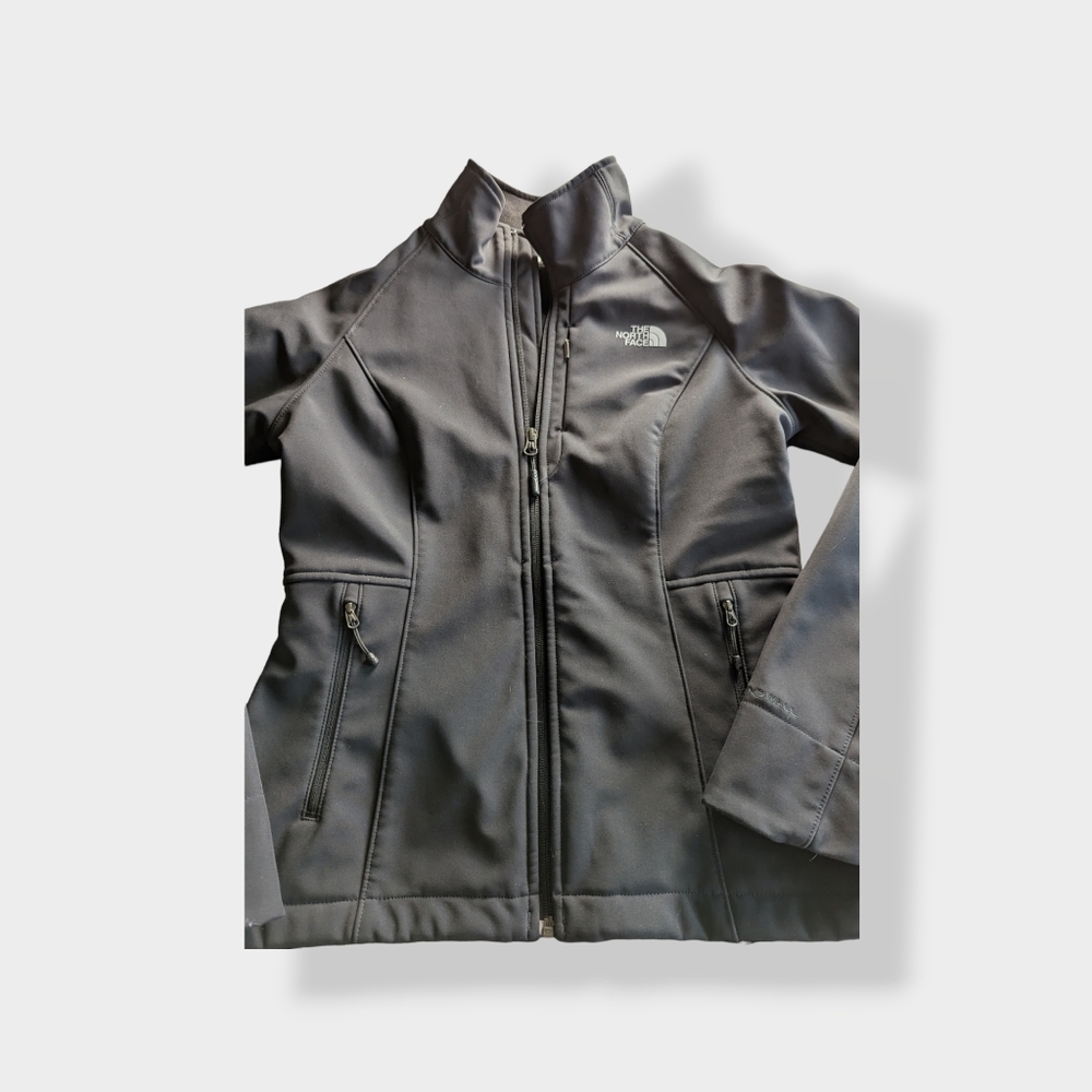 The North Face® Ladies Apex Barrier Soft Shell Jacket - Picture 4 of 7